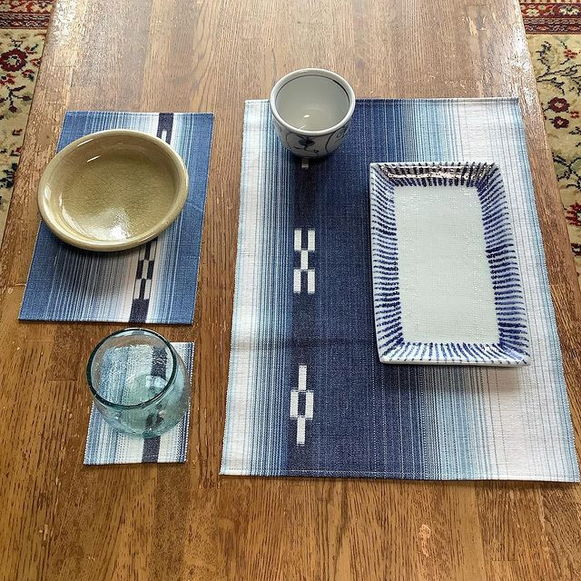 ミンサ―柄の敷物